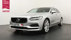 Grijs, metallic lak Gebruikt 2018 Volvo V90 Momentum Stationwagen | € 17.899 (Eerlijke prijs)