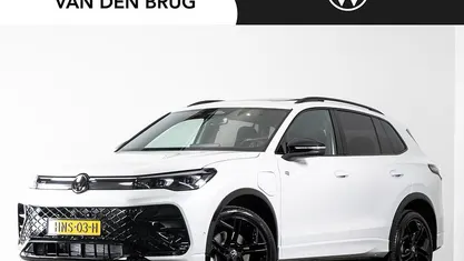 Wit Gebruikt 2025 VW Tiguan R-line SUV | € 54.295 (Eerlijke prijs)