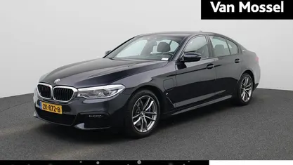Zwart Occasion 2019 BMW 530e Executive Sedan | € 28.900 (Eerlijke prijs)