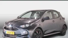 Grijs Gebruikt 2023 Toyota Yaris Hybrid Active Hatchback | € 22.450 (Eerlijke prijs)