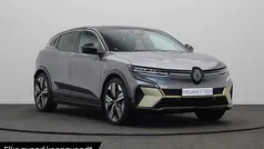 Grijs Nieuw 2025 Renault Mégane Iconic Hatchback | € 39.850 (Eerlijke prijs)