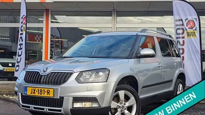 Occasion Skoda Yeti Outdoor Joy 125 PK (91 kW) 2016 Grijs (metallic) SUV