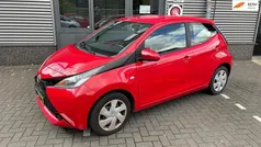 Gebruikt 2016 Toyota Aygo X-play Hatchback | € 6.950 (Eerlijke prijs)