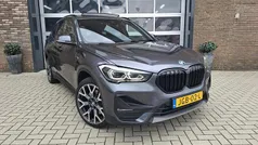Grijs Gebruikt 2022 BMW X1 Executive SUV | € 28.950 (Eerlijke prijs)