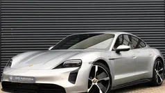 Grijs, metallic lak Gebruikt 2021 Porsche Taycan Performance Package Sedan | € 54.900 (Super prijs)