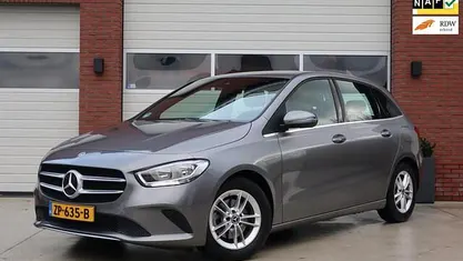 Occasion Mercedes B180 Advantage 136 PK (100 kW) 2019 Grijs MPV