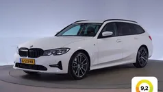 Gebruikt 2019 BMW 330 Executive Stationwagen | € 26.445 (Eerlijke prijs)