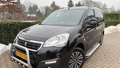 Zwart Occasion 2017 Peugeot Partner S MPV | € 8.950 (Eerlijke prijs)