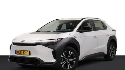 Wit Occasion 2025 Toyota bZ4X Business Edition SUV | € 34.900 (Super prijs)