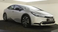 Zilver, metallic lak Gebruikt 2023 Toyota Prius Executive Hatchback | € 37.499 (Eerlijke prijs)