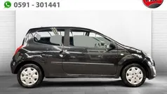 Zwart Gebruikt 2008 Renault Twingo Dynamique Hatchback | € 2.495 (Eerlijke prijs)