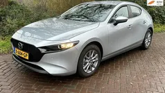 Grijs Gebruikt 2023 Mazda 3 Comfort Hatchback | € 25.950 (Goede deal)