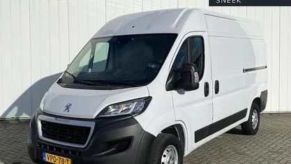 Wit Occasion 2022 Peugeot Boxer Van | € 22.524 (Eerlijke prijs)