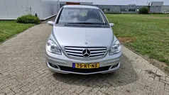 Grijs Gebruikt 2005 Mercedes B180 MPV | € 1.950 (Goede deal)