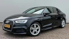 Zwart, metallic lak Gebruikt 2018 Audi A3 S-Line Sedan | € 22.750 (Eerlijke prijs)