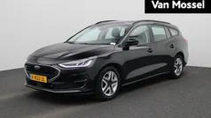 Zwart Gebruikt 2022 Ford Focus Titanium Stationwagen | € 16.400 (Goede deal)