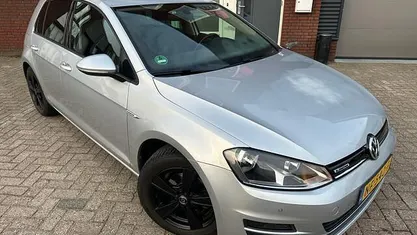Occasion 2017 VW Golf VII Hatchback | € 10.900 (Super prijs)