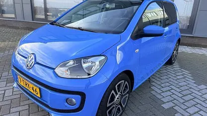 Occasion 2014 VW up! high up! Hatchback | € 3.999 (Eerlijke prijs)