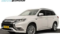 Wit Gebruikt 2019 Mitsubishi Outlander P-HEV Edition SUV | € 21.650 (Eerlijke prijs)