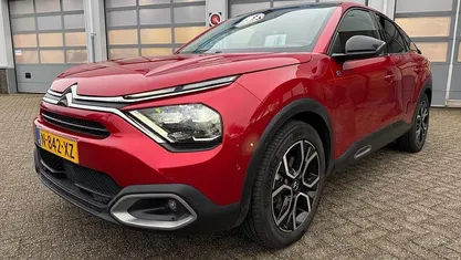 Gebruikt 2021 Citroën e-C4 Shine SUV | € 17.290 (Eerlijke prijs)