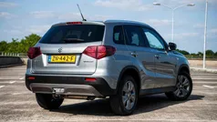 Grijs Gebruikt 2019 Suzuki Vitara SUV | € 17.435 (Eerlijke prijs)