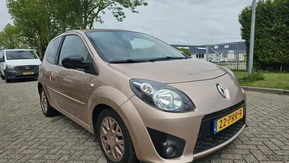 Occasion Renault Twingo 75 PK (55 kW) 2011 Roze Hatchback