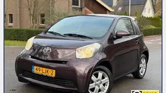 Paars (metallic) Gebruikt 2010 Toyota iQ Hatchback | € 3.750 (Eerlijke prijs)