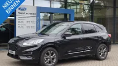 Zwart Gebruikt 2024 Ford Kuga ST-Line SUV | € 33.900 (Eerlijke prijs)