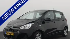 Zwart Gebruikt 2017 Hyundai i10 Hatchback | € 8.394 (Eerlijke prijs)