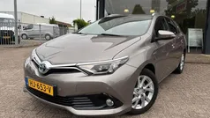 Bruin Gebruikt 2015 Toyota Auris Touring Sports Stationwagen | € 13.995 (Eerlijke prijs)