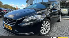Gebruikt 2016 Volvo V40 CC Summum Stationwagen | € 9.950 (Goede deal)