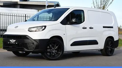 Occasion 2025 Toyota Proace City City MPV | € 24.995 (Eerlijke prijs)