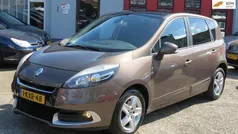 Bruin Gebruikt 2012 Renault Scénic III Expression MPV | € 3.850 (Goede deal)