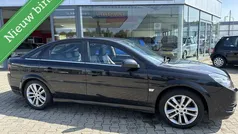 Zwart, metallic lak Gebruikt 2006 Opel Vectra GTS Executive Hatchback | € 3.499 (Eerlijke prijs)
