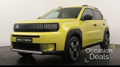 Occasion 2025 Fiat Grande Panda La Prima Hatchback | € 22.995 (Super prijs)