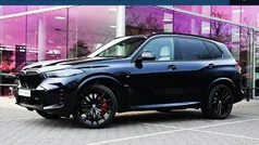 Zwart (metallic) Gebruikt 2023 BMW X5 Executive SUV | € 79.950 (Eerlijke prijs)