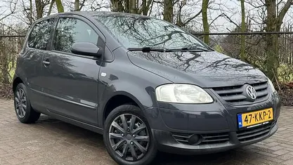 Occasion VW Fox Trendline 54 PK (39 kW) 2009 Grijs Hatchback