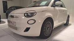 Wit Gebruikt 2023 Fiat 500e Icon Sedan | € 14.900 (Eerlijke prijs)