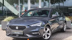 Grijs, metallic lak Gebruikt 2021 Seat Leon FR Hatchback | € 16.900 (Eerlijke prijs)