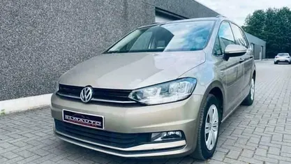 Beige Occasion 2016 VW Touran MPV | € 11.450 (Goede deal)