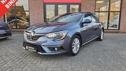 Gebruikt 2016 Renault Mégane IV Zen Hatchback | € 10.995 (Eerlijke prijs)