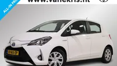 Wit Gebruikt 2020 Toyota Yaris Hybrid Active Hatchback | € 18.594 (Eerlijke prijs)