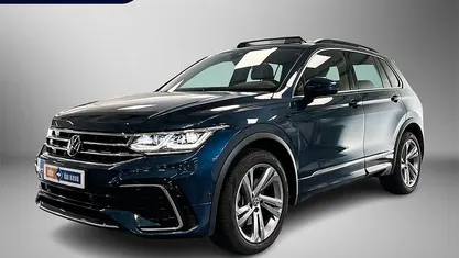Blauw Gebruikt 2022 VW Tiguan Business+ SUV | € 35.995 (Eerlijke prijs)