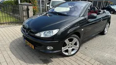 Zwart Gebruikt 2003 Peugeot 206 CC Cabriolet | € 1.950 (Eerlijke prijs)