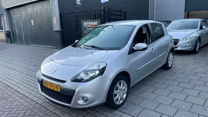 Occasion Renault Clio IV Authentique 75 PK (55 kW) 2012 Hatchback