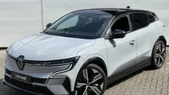 Grijs Gebruikt 2023 Renault Mégane Iconic Hatchback | € 31.695 (Eerlijke prijs)
