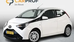 Gebruikt 2020 Toyota Aygo X-play Hatchback | € 10.750 (Eerlijke prijs)