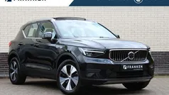 Zwart Gebruikt 2023 Volvo XC40 Plus SUV | € 41.900 (Eerlijke prijs)