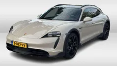 Gebruikt 2023 Porsche Taycan Cross Turismo Sedan | € 69.950 (Goede deal)