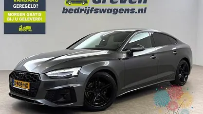 Grijs Gebruikt 2022 Audi A5 Black Edition Sedan | € 34.800 (Eerlijke prijs)
